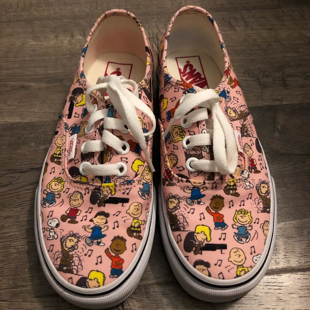 Authentic Peanut dance party vans 👟